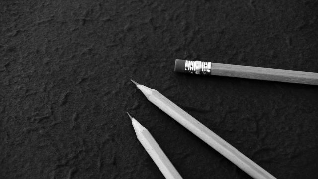 消しゴム付きの鉛筆
